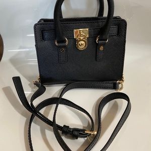 Michael Kors Mini Hamilton
